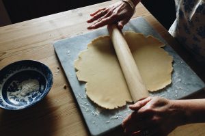 Köksutrustning för bakning till höstmyset